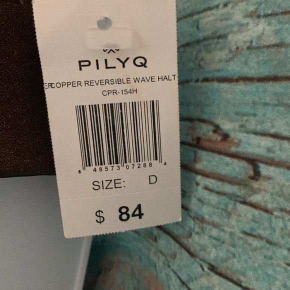 Pilyq PQ | Sz D reversible halter top - new with tags - Picture 2 of 3